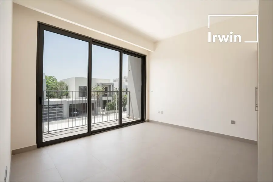 Greenbelt Backing | Landscaped | Next To Park