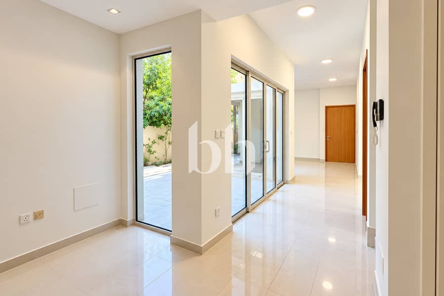 6 Brightcleanpropertywithpatioandgreenery 4