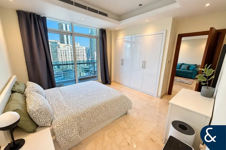 908 Sqft | High Floor | Vacant on Transfer