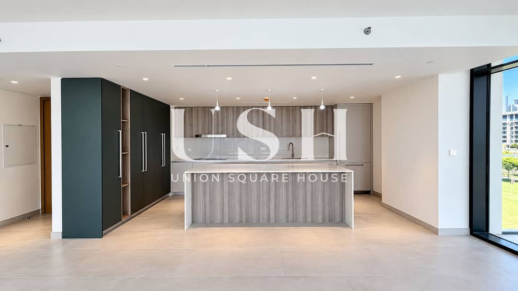 2 Symmetrical Modern Kitchen Living Space. png