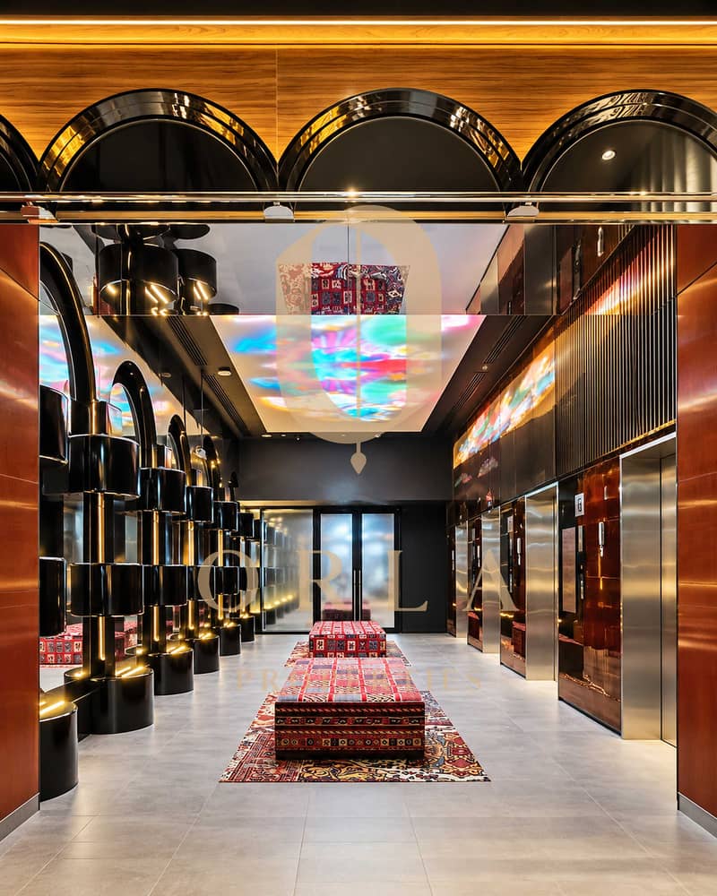10 10_Lobby. jpg