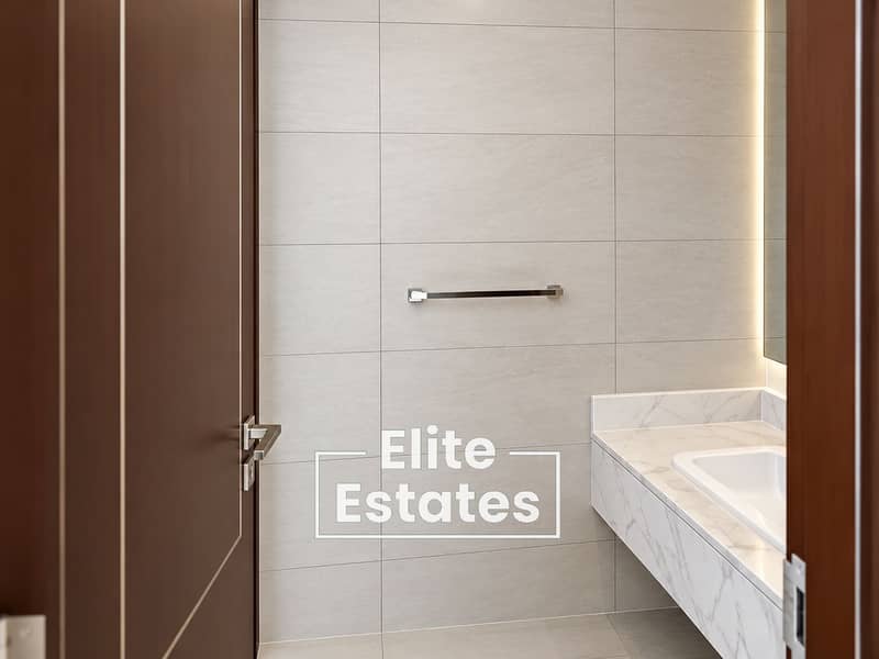 13 Modern Minimalist Tiled Bathroom. png