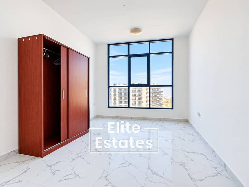 2 Bright Minimal Bedroom with City Views. png