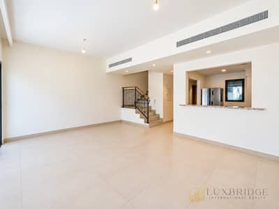 4 habitaciones Townhouse para en Alquiler en DAMAC Lagoons, Dubai - Casa adosada en DAMAC Lagoons,Costa Brava,Costa Brava 1, 4 dormitorios, 145000 AED - 16938177 4 habitaciones Townhouse para en Alquiler en DAMAC Lagoons, Dubai - Casa adosada en DAMAC Lagoons,Costa Brava,Costa Brava 1, 4 dormitorios, 145000 AED - 16938177