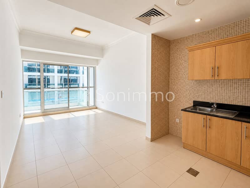 Bright Modern Apartment Interior. png Bright Modern Apartment Interior. png
