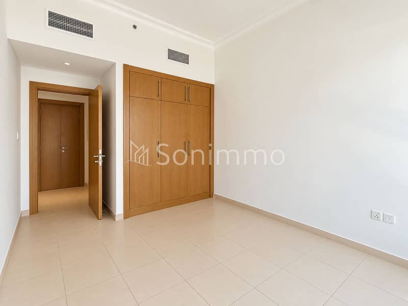 3 Minimalist Bedroom with Built-In Wardrobe. png
