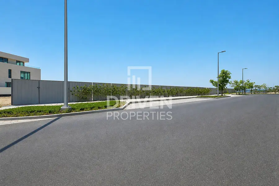 Large Plot | Beachfront | Jumeirah First