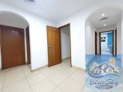 3 Bedroom Flat for Rent in Abu Shagara, Sharjah - 20230408_214444. jpg 3 Bedroom Flat for Rent in Abu Shagara, Sharjah - 20230408_214444. jpg