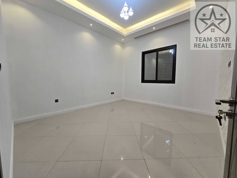 7 92ae3ddb-ebd5-4671-ad2c-590f16d32aa1. jpg
