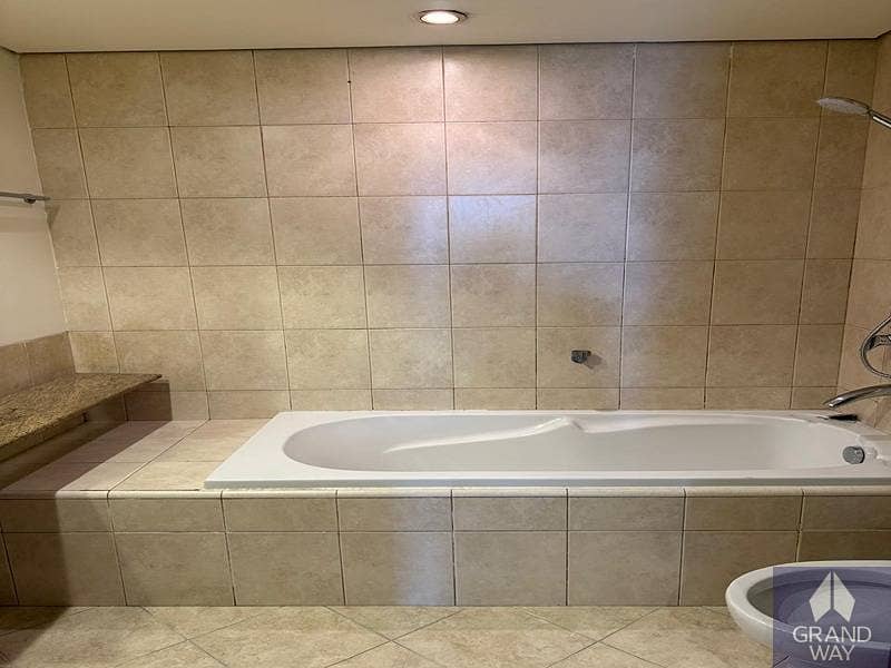 10 Best Deal | Sea View | Luxury 3BR+Maid room — photo 10
