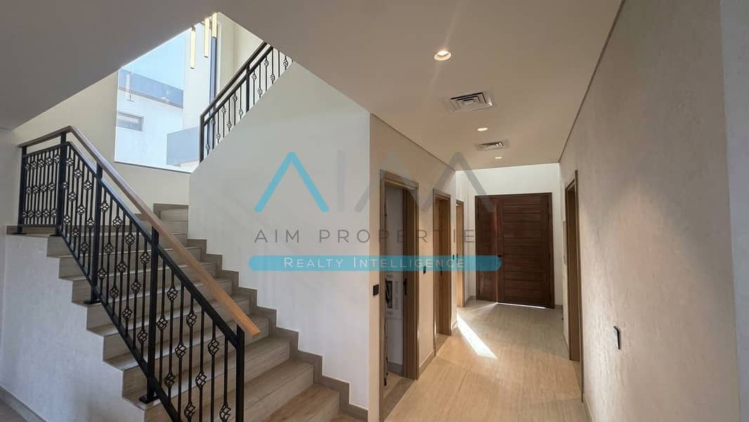 2 f84cc7d5-3c57-4cff-82b9-53057fe89a2c. jpg
