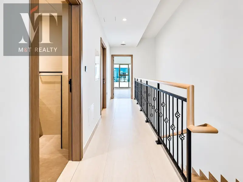 SINGLE ROW | SPACIOUS 3BR | PRIME LOCATION