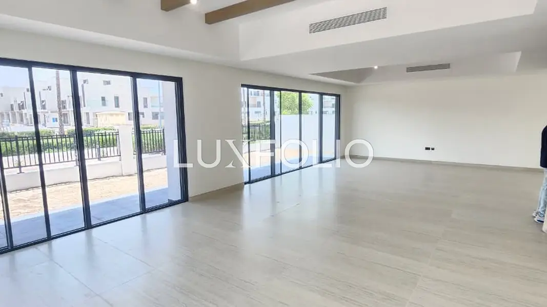 LV3 Villa | READY TO MOVE-IN