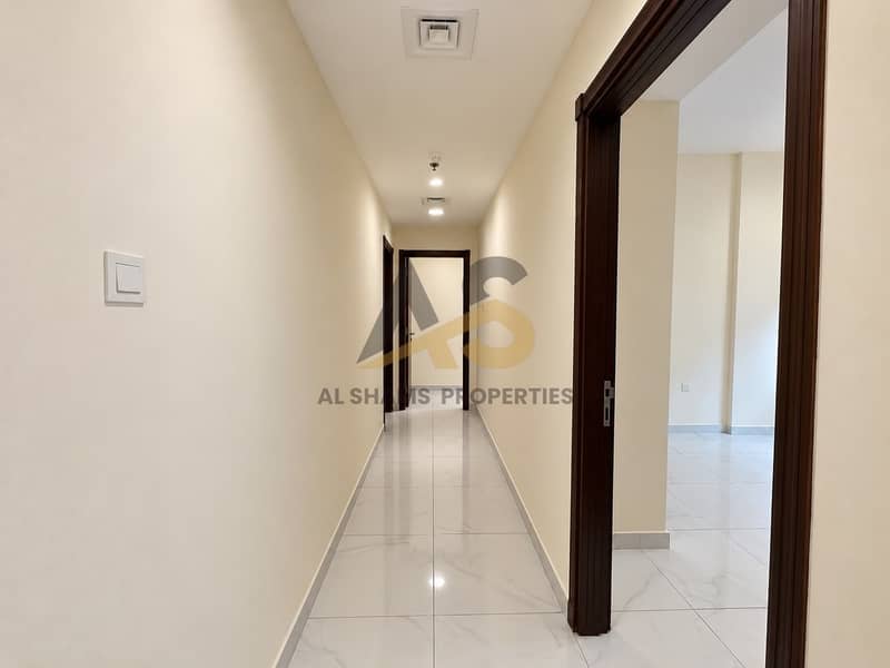 11 30cdca4e-4c37-4de4-a13d-53475eac02ec. jpg
