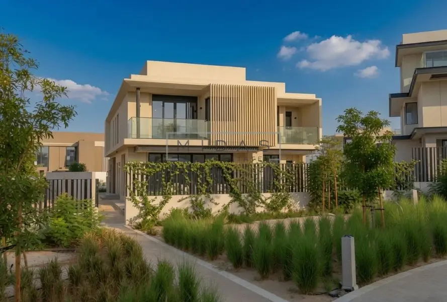 Massive Plot | Type C1 | With Pool
