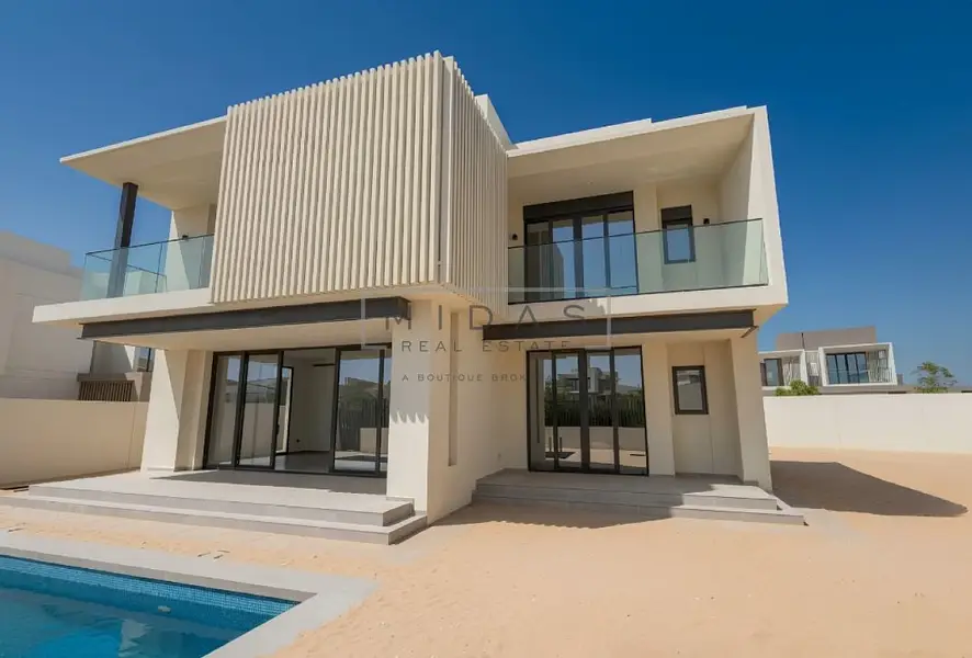 Massive Plot | Type C1 | With Pool