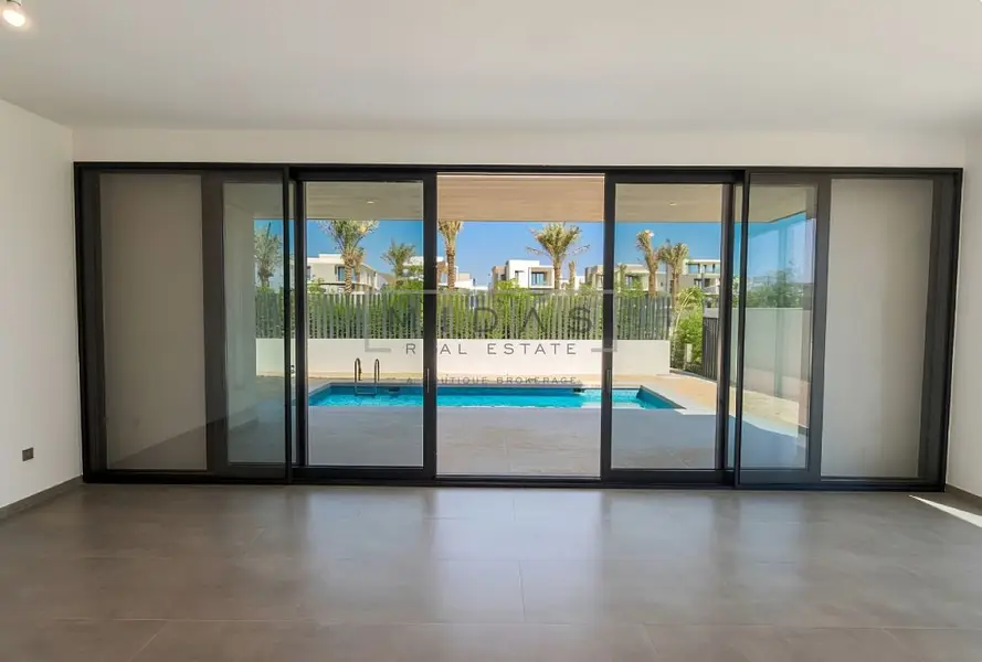 Massive Plot | Type C1 | With Pool