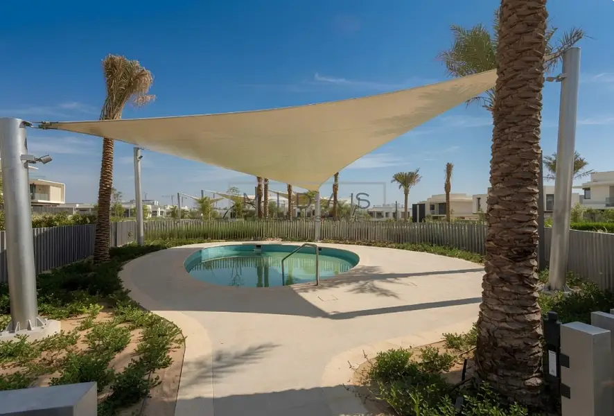 Massive Plot | Type C1 | With Pool