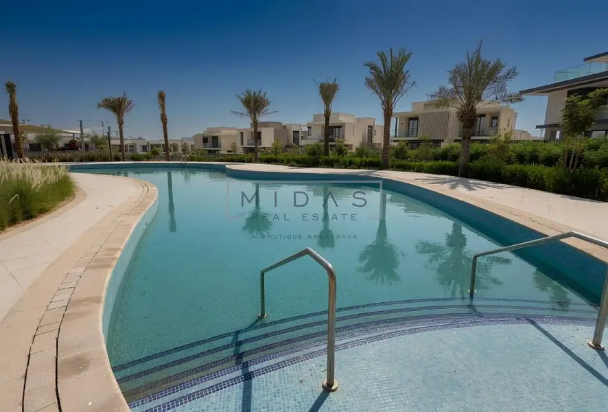 Massive Plot | Type C1 | With Pool