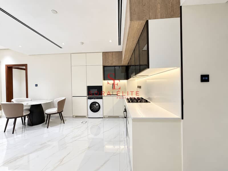 2 Bright Modern Kitchen and Dining Nook. png