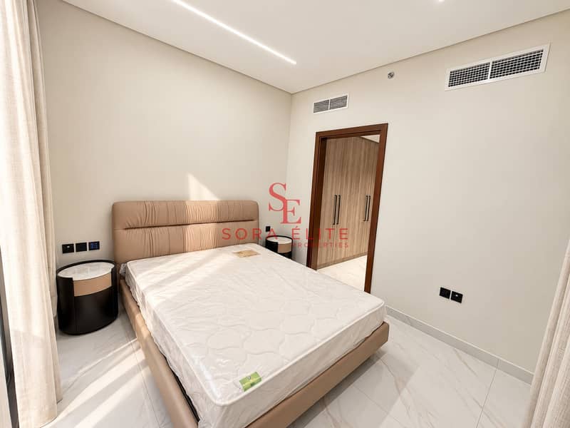 8 Modern Minimalist Bedroom with Walk-In Closet. png