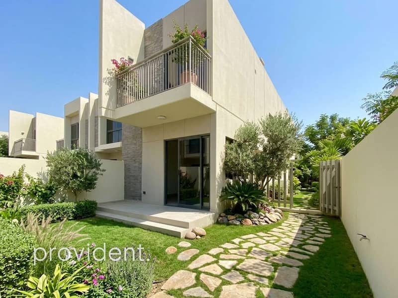 Corner Unit | Spacious Layout | Ready to Move In Corner Unit | Spacious Layout | Ready to Move In