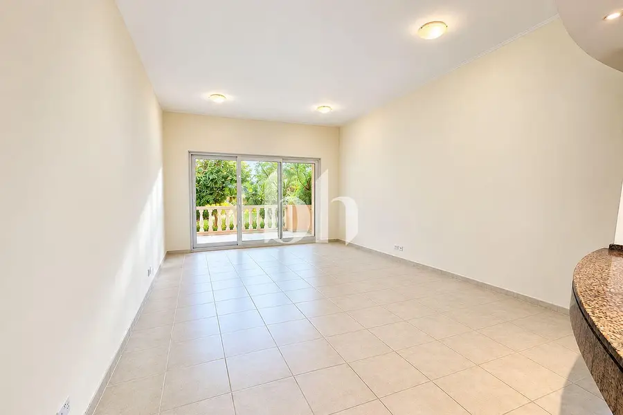 Ground Floor | Vacant | Renovation opportunity