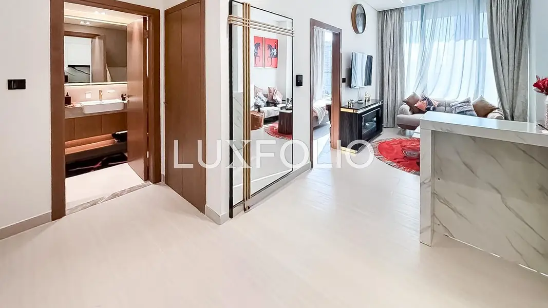 Canal Views | Luxury Furnishings | Immediate ROI
