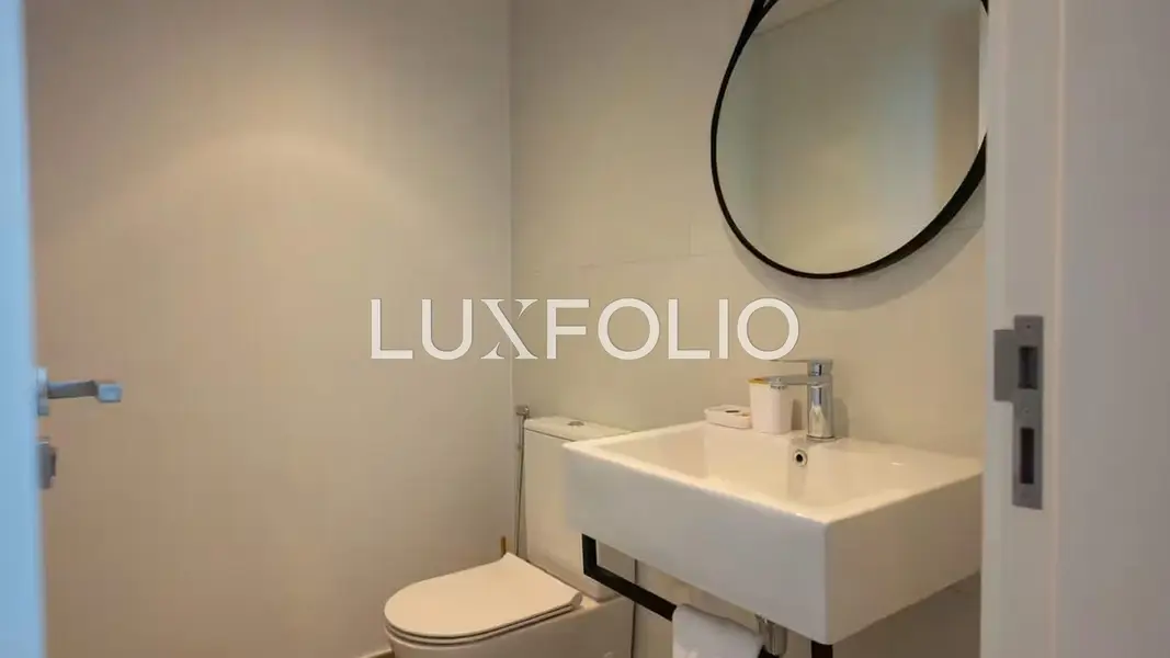 Furnished | Ellington | Modern