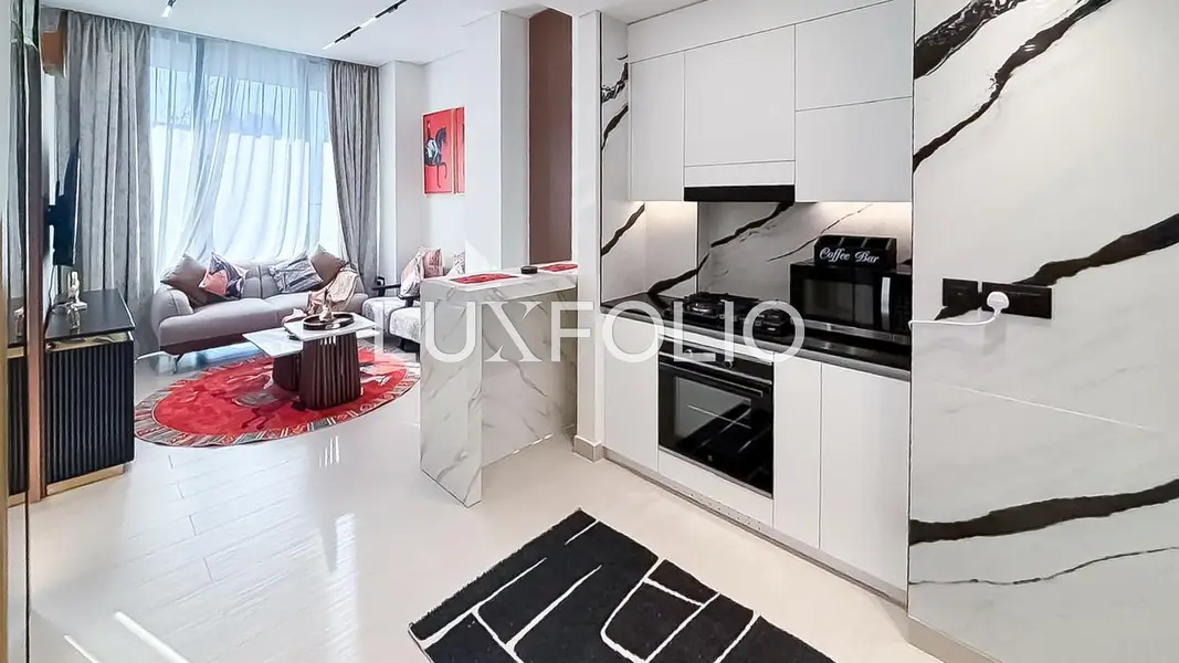 Canal Views | Luxury Furnishings | Immediate ROI