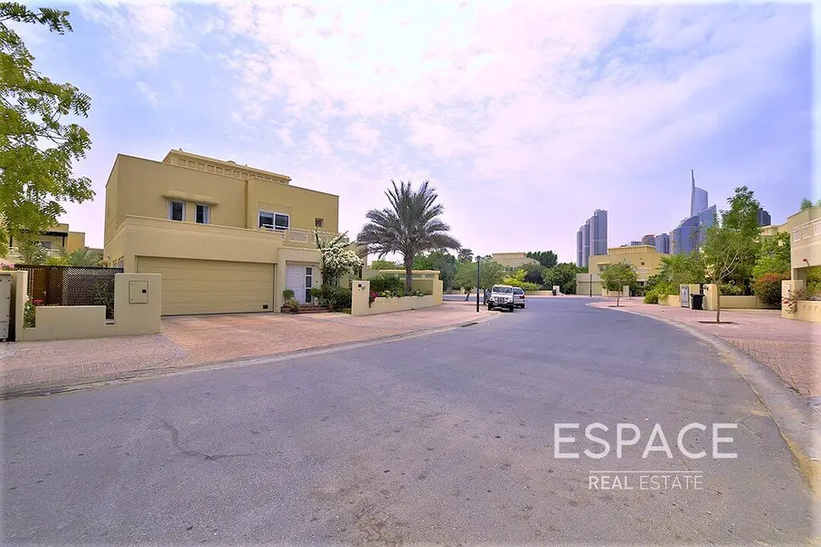 Cheapest 4 Bed Meadows | Rented Long Term
