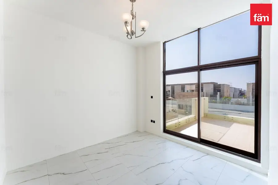 Single Row | Corner&End Unit | Facing Park