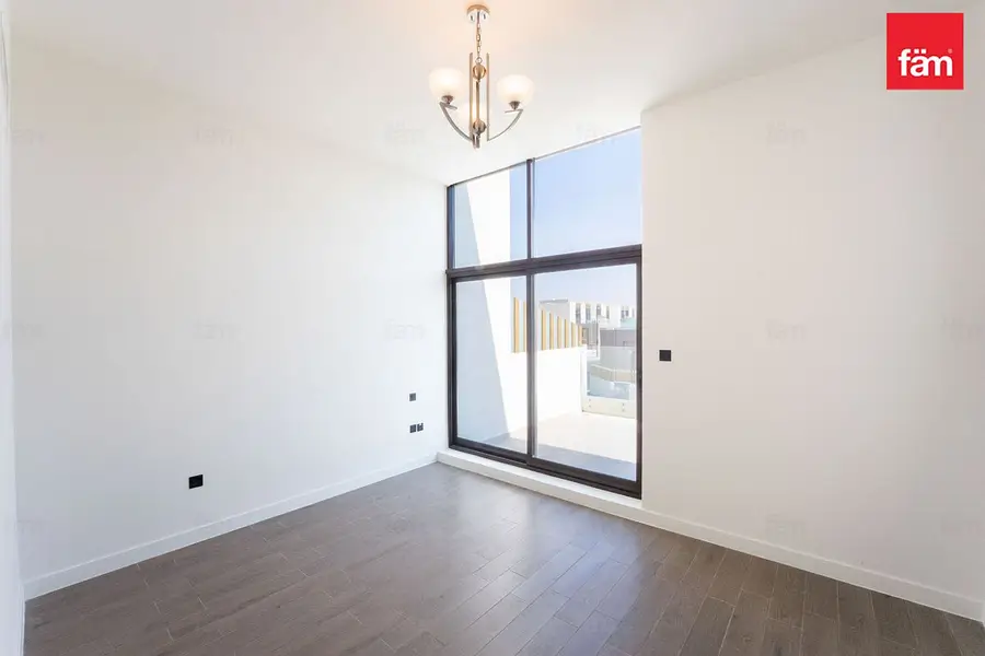 Single Row | Corner&End Unit | Facing Park