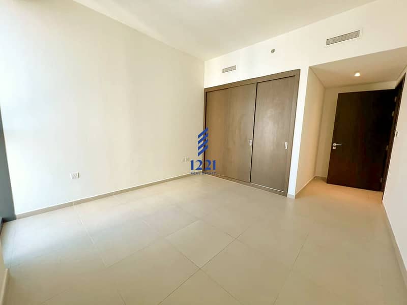 7 4306 BLVD T2 bedroom_wardrobe_warm_1920x1440. jpg