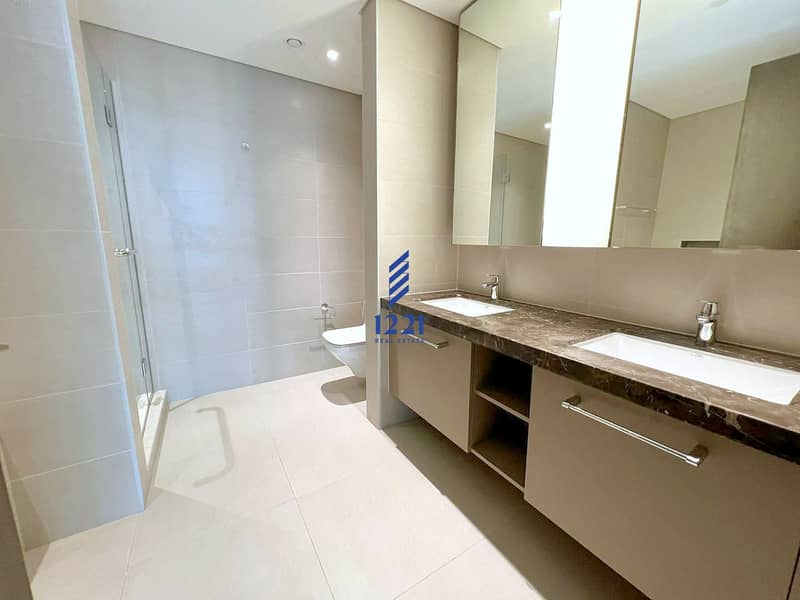 14 4306 BLVD T2 master_bathroom_shower_light_warm_1920x1440. jpg