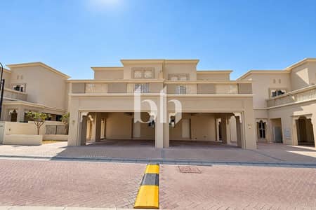 فیلا 3 غرف نوم للايجار في واحة دبي للسيليكون (DSO)، دبي - 01 Cedre Carport IMG 4967