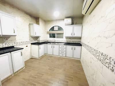 4 habitaciones Apartamento para en Alquiler en Al Shamkha, Abu Dhabi - edc53fb2-42cd-4b9b-9799-b54d3256722e. jpg