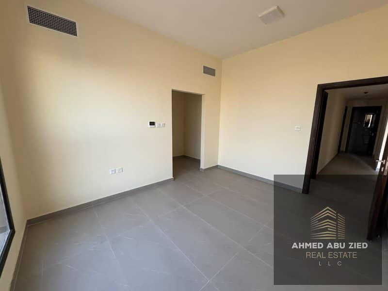14 WhatsApp Image 2026-10-21 at 18.45. 53. jpeg