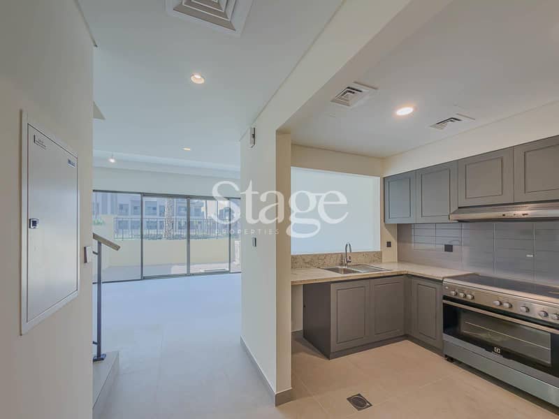 Rijwoning in DAMAC Lagoons,Malta, 4 slaapkamers, 140000 AED - 16940974 Rijwoning in DAMAC Lagoons,Malta, 4 slaapkamers, 140000 AED - 16940974