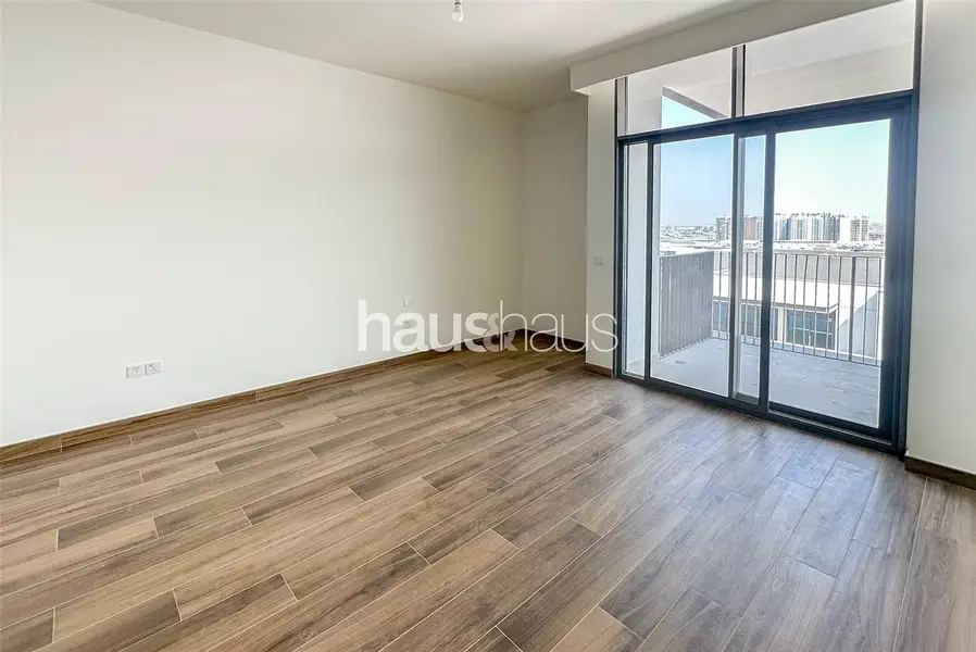 Extra large plot | Elevated position | Pool