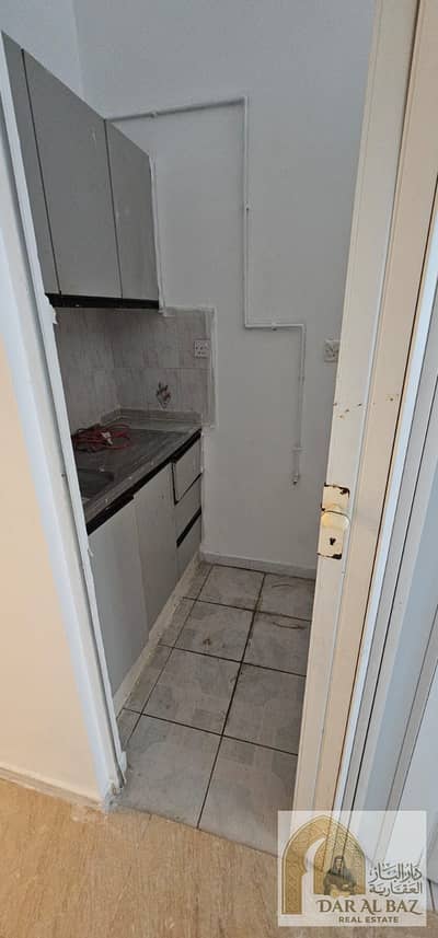 Studio zum Miete in Al Majaz, Sharjah - WhatsApp Image 2026-10-17 at 3.20. 44 PM (1). jpeg Studio zum Miete in Al Majaz, Sharjah - WhatsApp Image 2026-10-17 at 3.20. 44 PM (1). jpeg