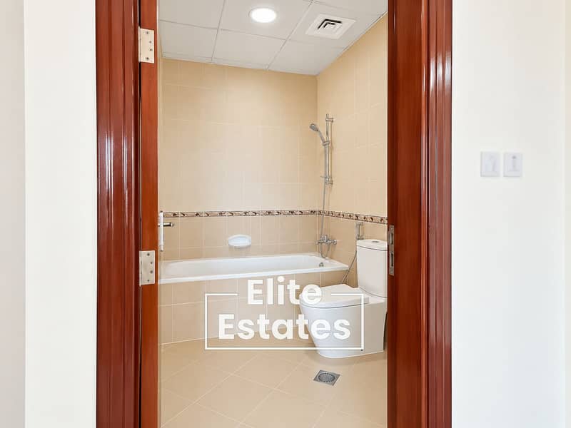 5 Modern Beige Bathroom Interior. png