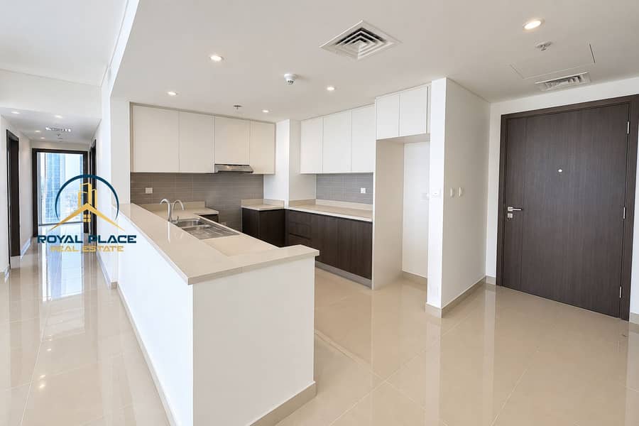 2 Modern Apartment Kitchen and Entryway. png