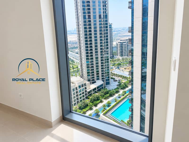 3 Modern Apartment Window View. png