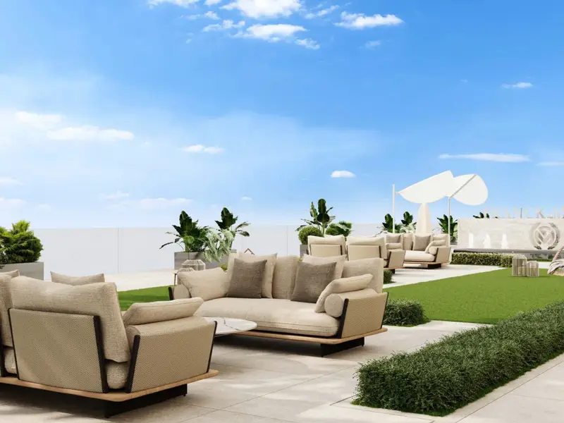 Luxury Waterfront | Genuine Resale | High Floor