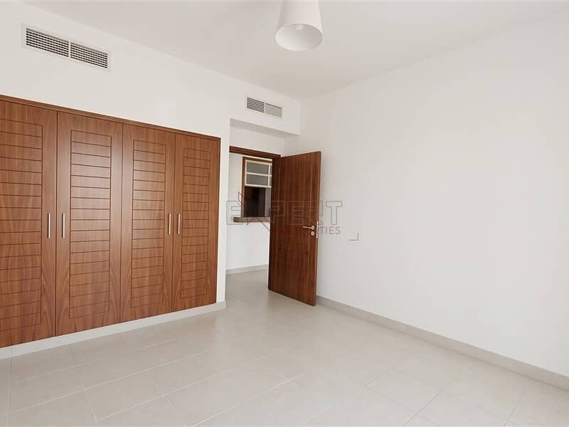 9 Image 9