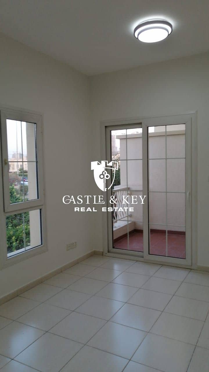 4 front door. jpeg
