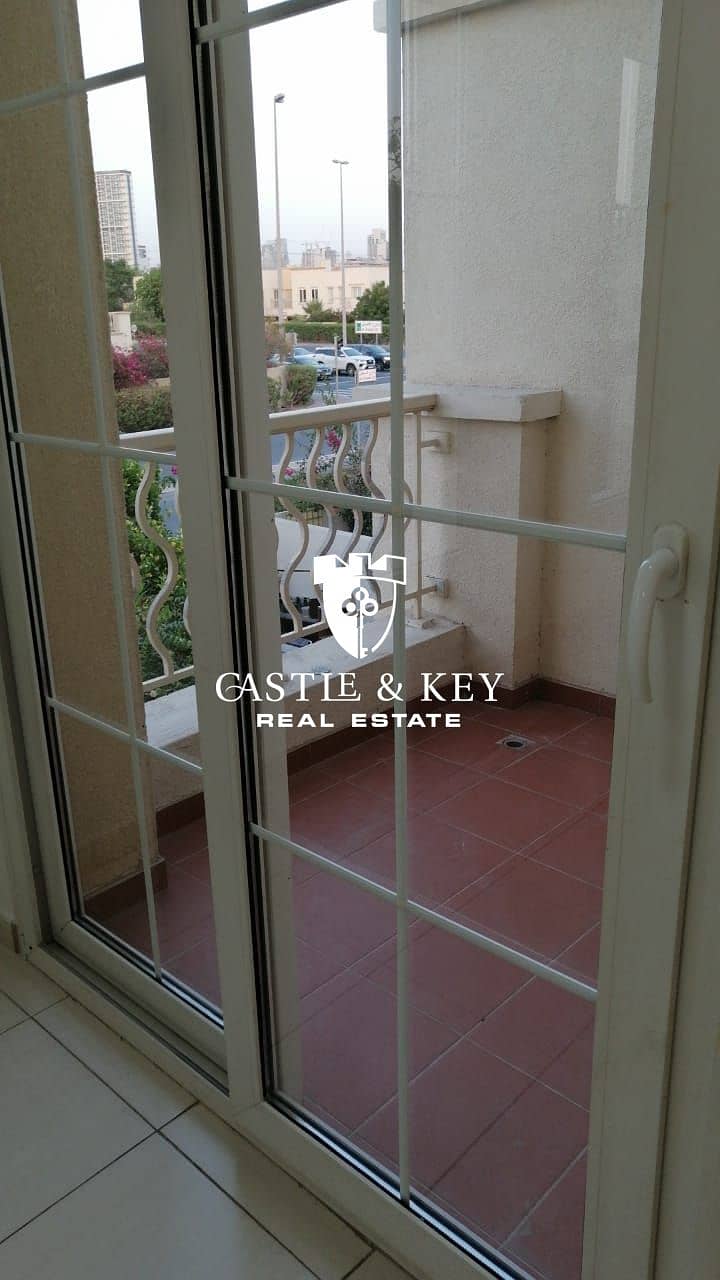 9 balcony 1. jpeg