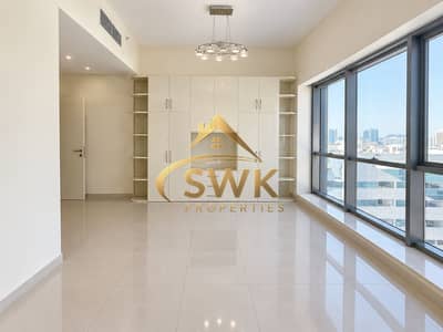 Appartement de 2 chambres à à louer à Bur Dubai, Dubai - Modern Apartment with Glossy Floors and City View. png Appartement de 2 chambres à à louer à Bur Dubai, Dubai - Modern Apartment with Glossy Floors and City View. png