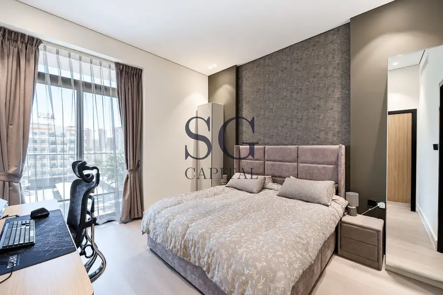 Stylish 1BR | Elegant Interiors | Fully Furnished